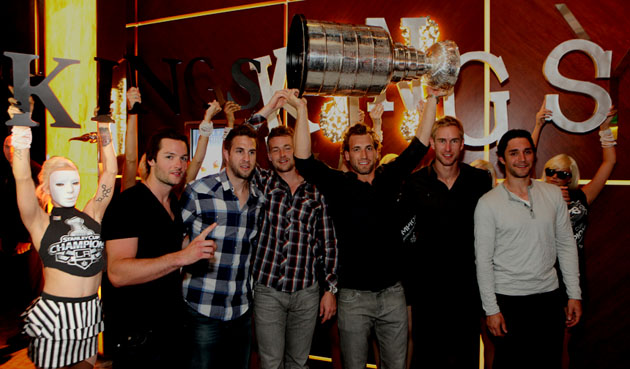 LA Kings continue their Las Vegas club tour with Stanley Cup at Bellagio