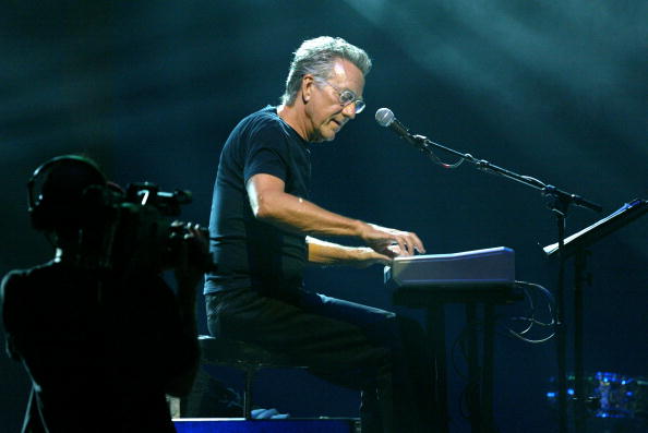 Ray Manzarek Dead; Doors Keyboardist Was 74