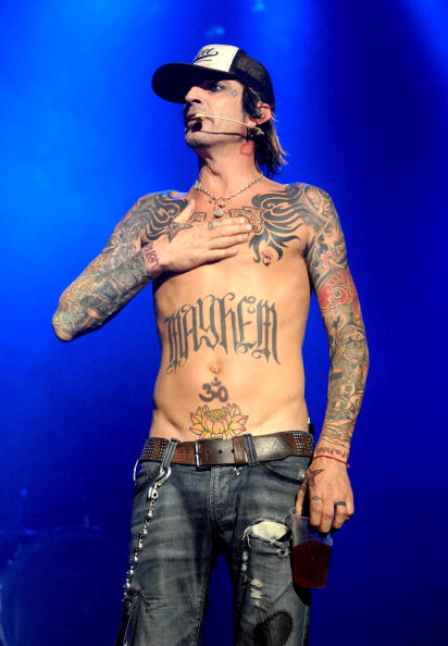 Tommy Lee talks tattoos quickly  Las Vegas Weekly