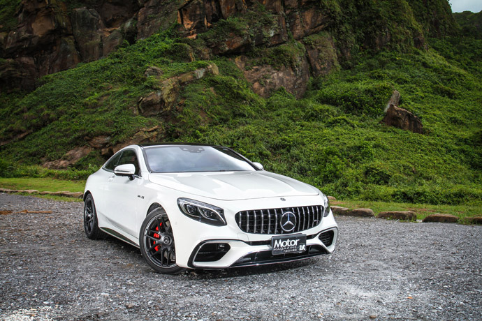 焦點路試 Mercedes Amg S63 Coupe 4matic 與c 63 S Coupe Edtion 1 風格迴異的雙生兄弟 Yahoo奇摩汽車機車