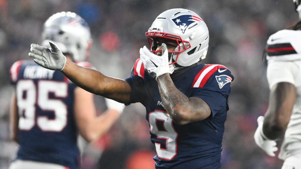 What Mike Vrabel Told Patriots’ Kayshon Boutte After Clutch Catch Vs. Texans