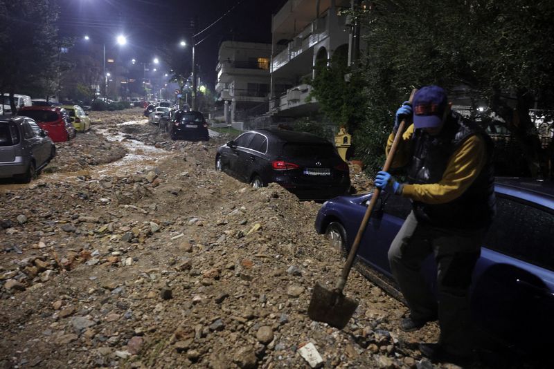 Two dead as rainstorm pound Greece