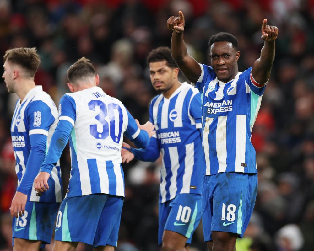 Danny Welbeck shines as Brighton dump Manchester United out of FA Cup