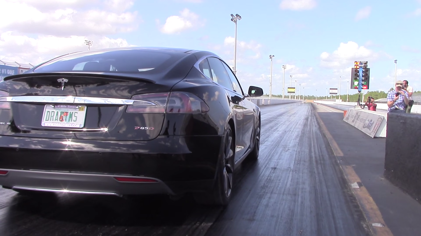 Tesla Model S P85D - Самый быстрый электрокар 700 сил