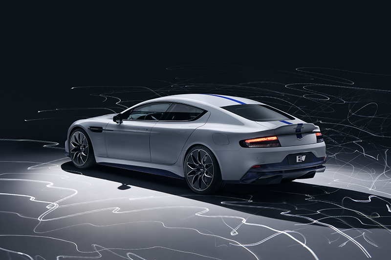 Rapide E維持現行Aston Martin家族設計，不過空氣力學表現則比Rapide改善8％。