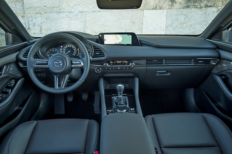 Mazda 3座艙換上全新設計，擁有更高級簡約感受。