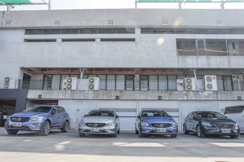 同時提供加裝Polestar套件的車輛供賽道外的一般道路試駕體驗。