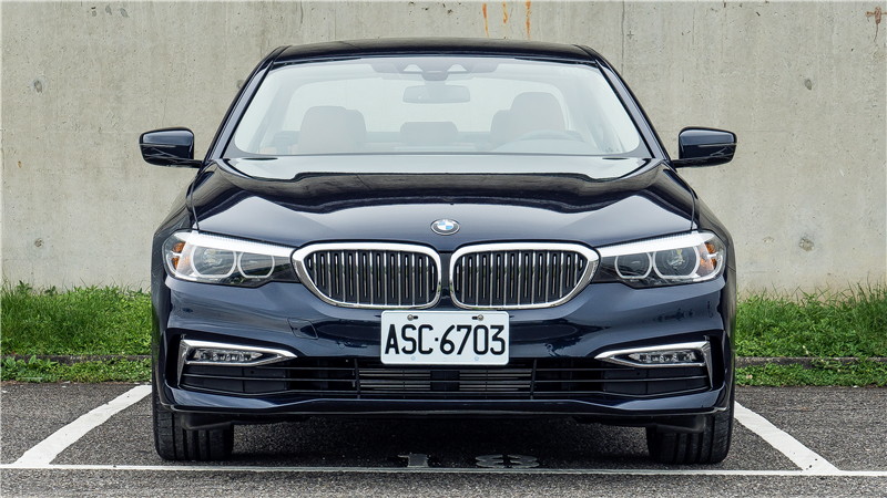 男子漢的較量 Bmw 5d Pk M Benz E2d Yahoo奇摩汽車機車