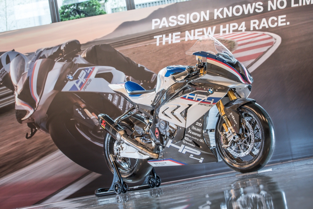 為競技而生：BMW HP4 Race 實車鑑賞