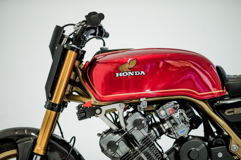 遊走在經典與現代間：HONDA CBX STREETFIGHTER