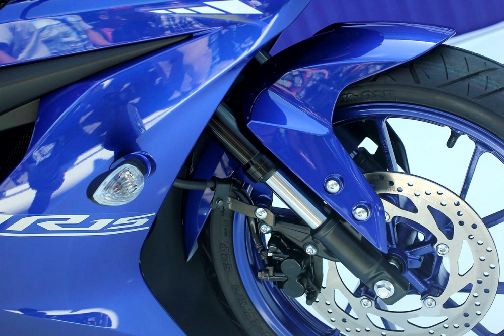 輕跑激鬥！ YAMAHA YZF-R15 vs SUZUKI GSX-R150