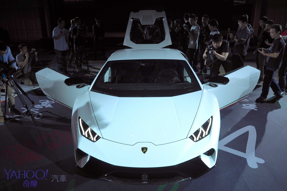 6分52秒紐柏林終結者！Lamborghini Huracán Performante驚豔抵台！