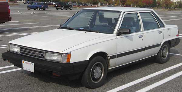 第2代Camry 1982-1986年（V10）