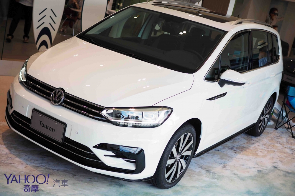 裡外加R加很大！2018年式Volkswagen Touran推出R-Line式樣