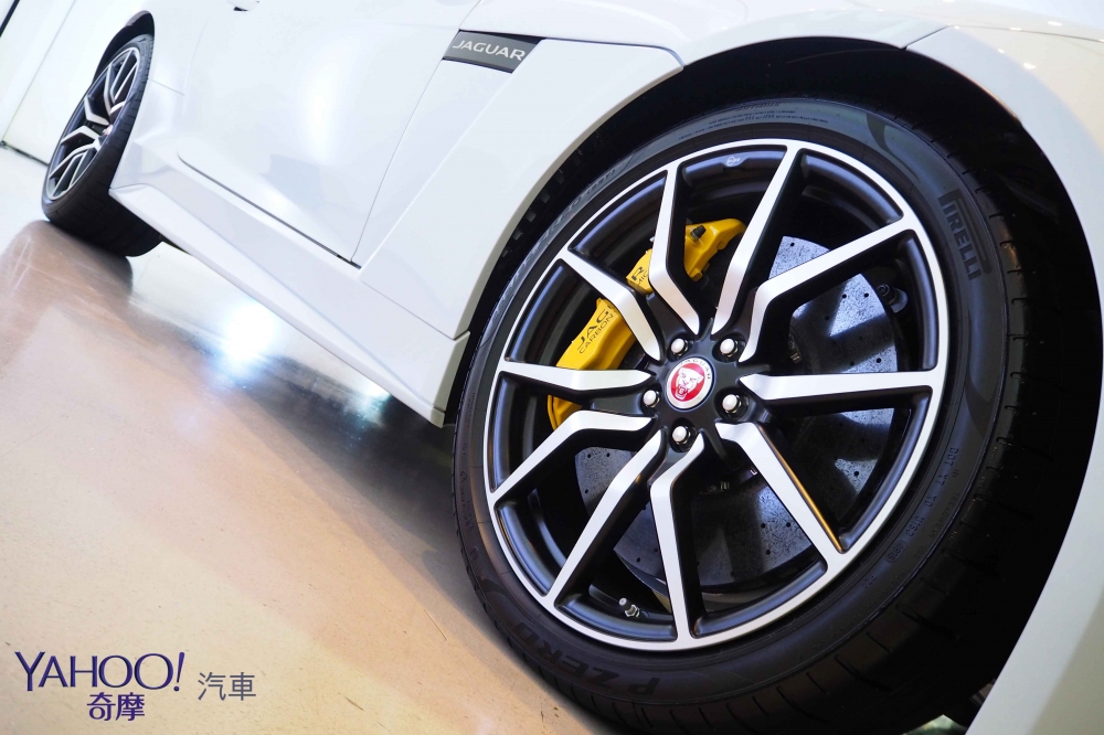 超狂豹力抵台咆嘯！Jaguar F-Type SVR限量導入及新年式發表！