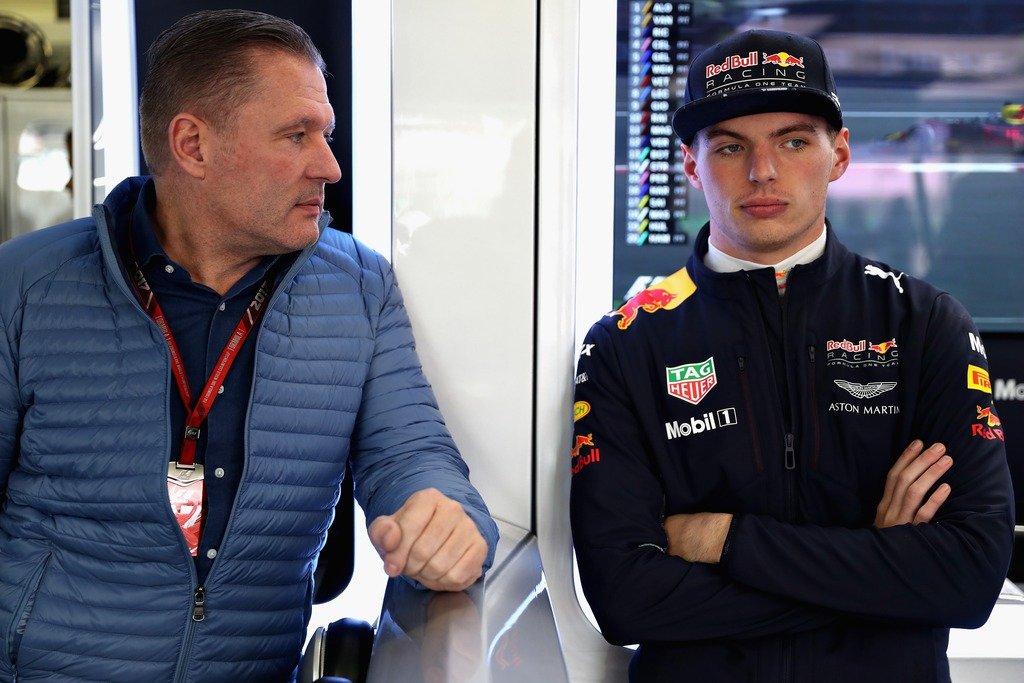 Red Bull顧問Helmut Marko表示Max Verstappen自己丟掉了勝利