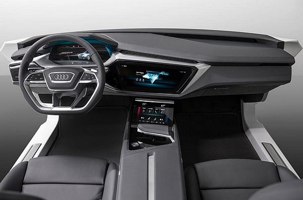 展現未來數位車艙趨勢，AUDI e-tron quattro Concept再現