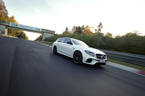 世上最快旅行車是它，Mercedes-AMG E63 S 4MATIC創紐柏林單圈最