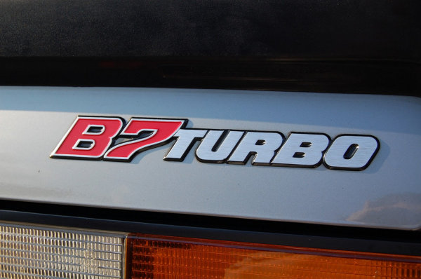車齡30年的ALPINA B7 Turbo售價等同全新BMW M3，你會買嗎？