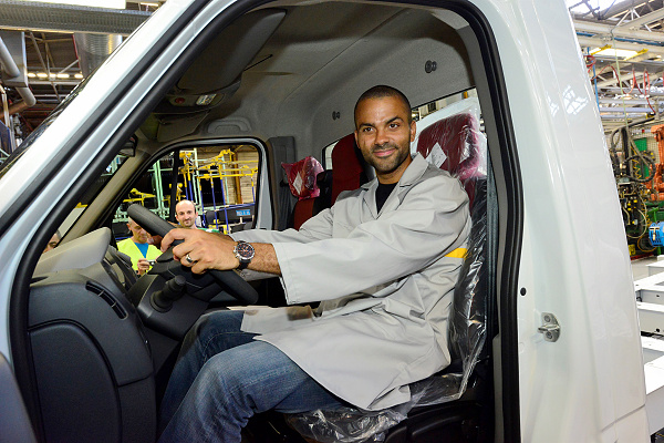 代言人Tony Parker現身！RENAULT法國Batilly廠歡慶35周年