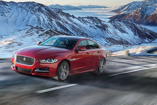 2015洛杉磯車展：全球市場同步更新，JAGUAR XE導入AWD四輪傳動系