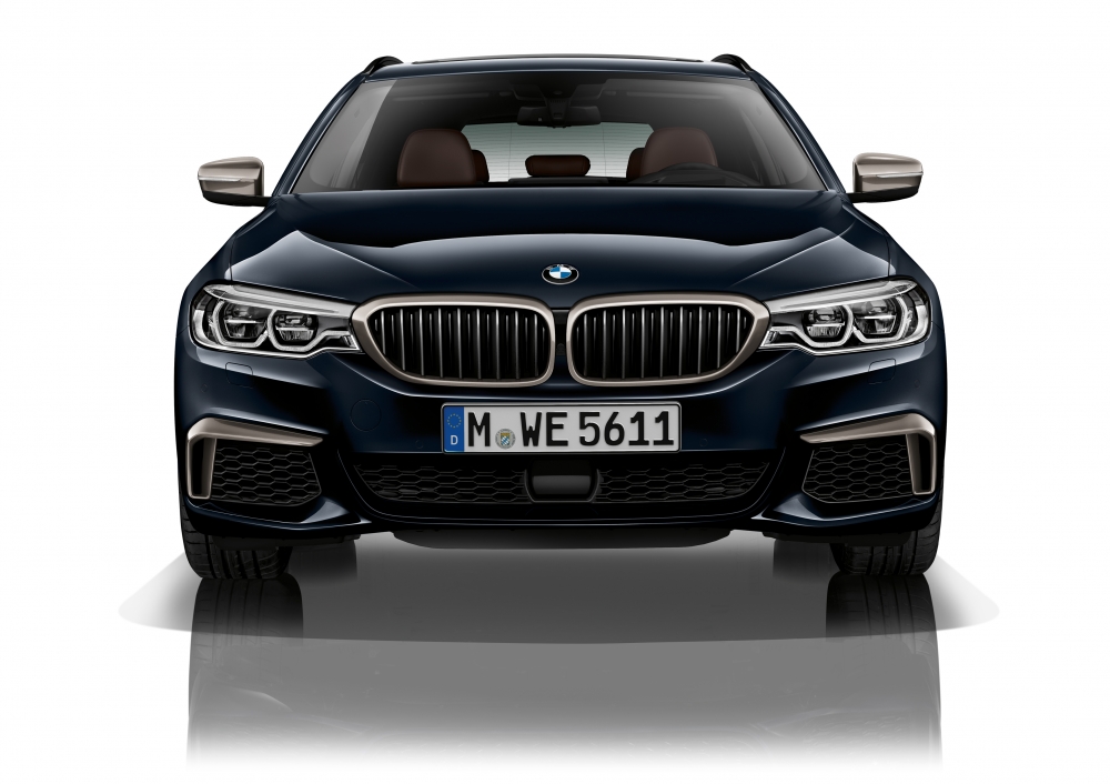 豪華與性能的集合 BMW M550d XDrive Touring強勢來襲