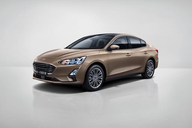 第四代 Ford Focus 正式亮相！導入八速變速箱、軸距增長