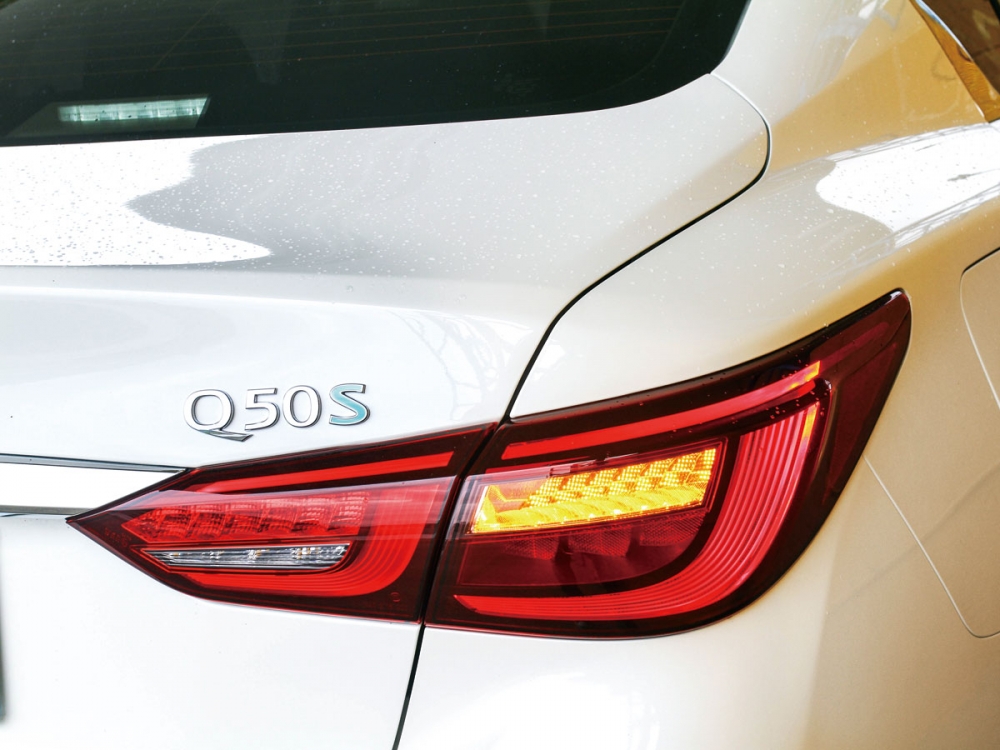 與東瀛戰神GT-R相同的高辨識度，車尾燈採用3D立體曳光式設計。