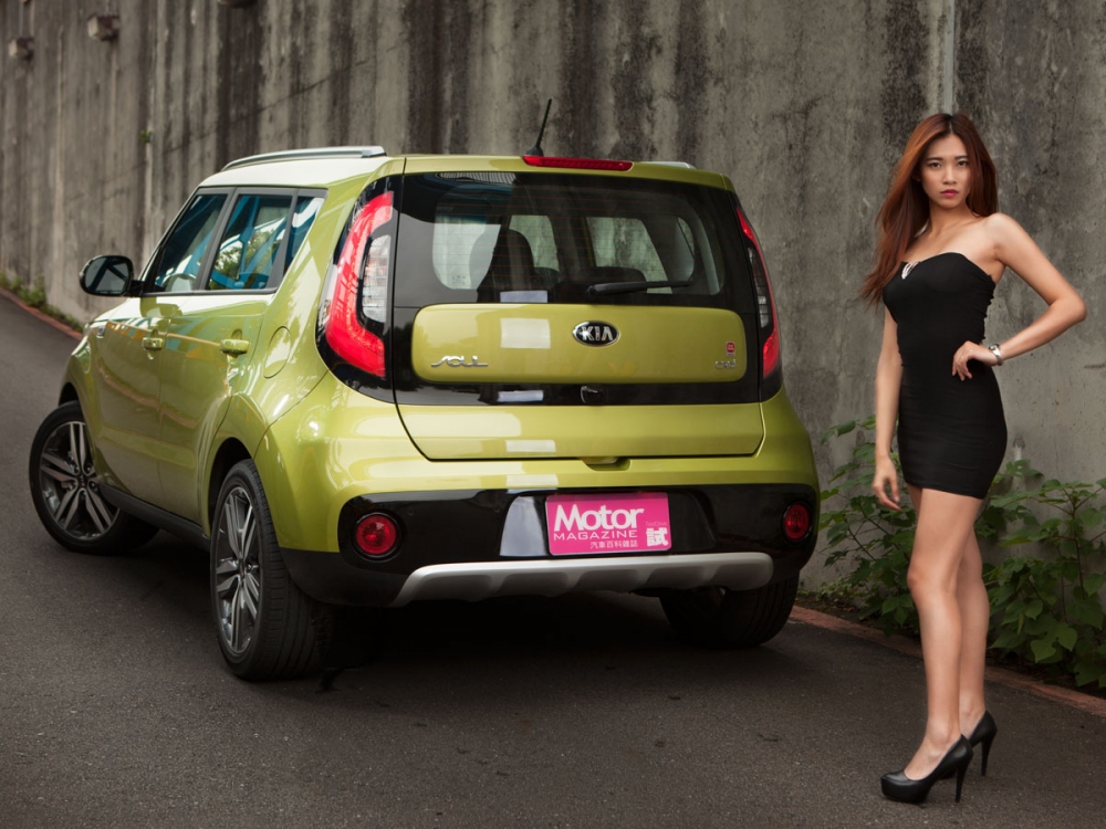 【Motor Babe】“柴”貌兼備 KIA Soul CRDi 震撼版