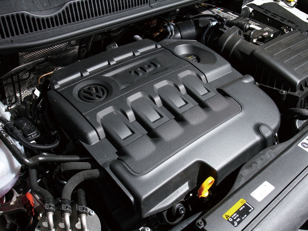 搭載2.0升渦輪柴油引擎，可輸出150hp最大馬力與34.7kgm的最大扭力。