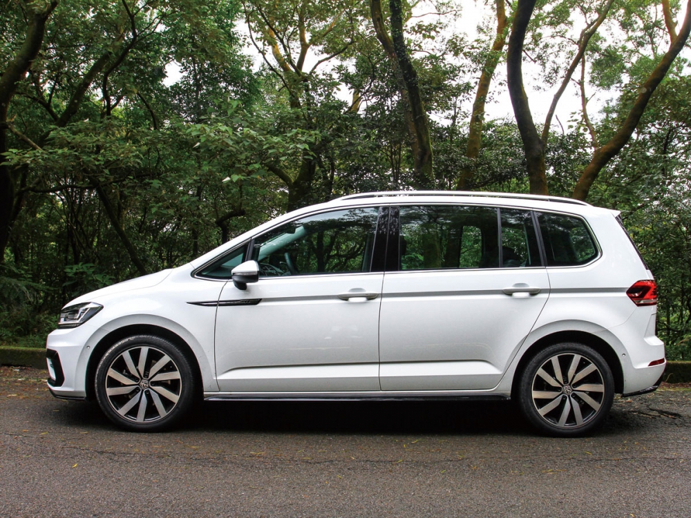 【路試報導】Volkswagen Touran 330 TDI R-Line