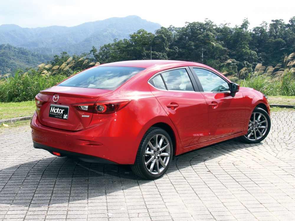 【路試報導】魂動再進化 18年式 Mazda3