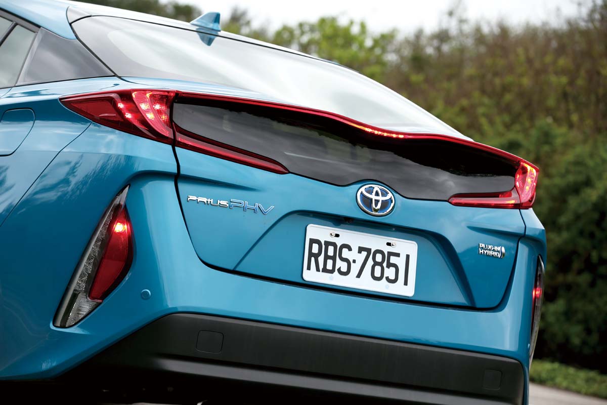 全民插電式油電時代降臨toyota Prius Phv淨化登場 Yahoo奇摩汽車機車