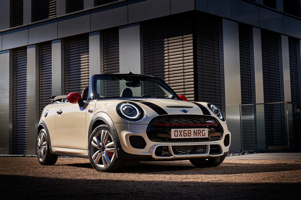 P90331919_highRes_mini-john-cooper-wor.jpg