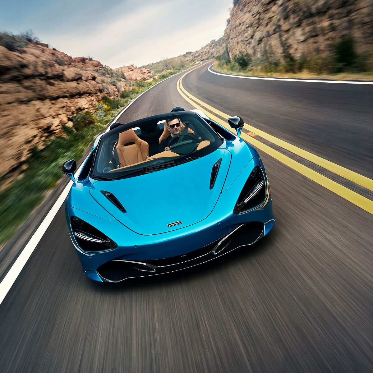 Large-10559-McLaren720SSpiderGlobalTestDrive-BelizeBlue.jpg