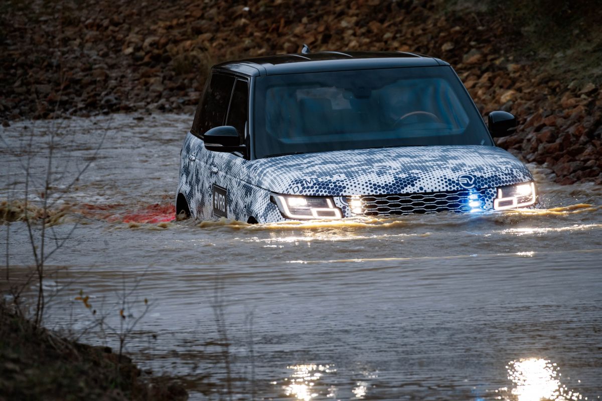 2019-Range-Rover-Sentinel-5-1200x800.jpg