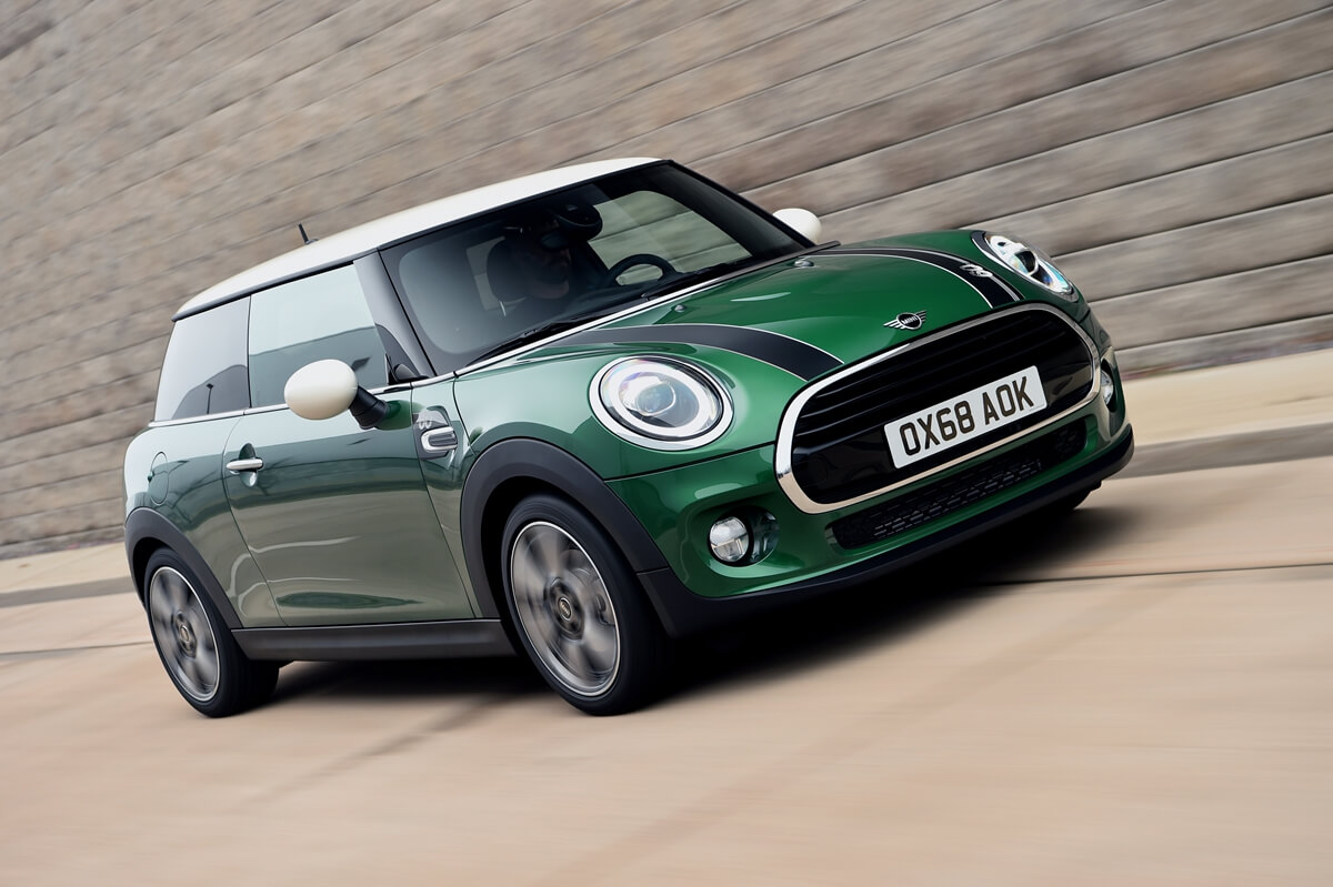 P90331363_highRes_mini-cooper-60-years.jpg