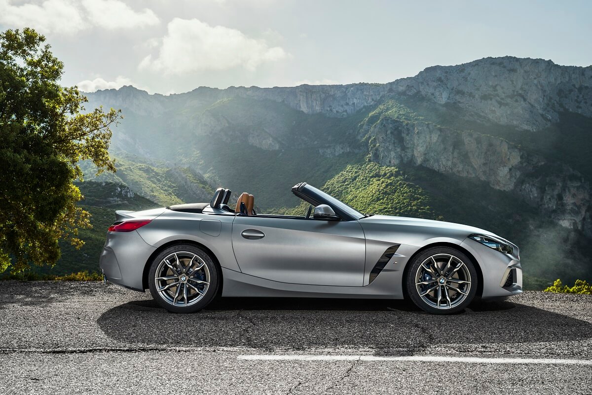 P90318609_highRes_the-new-bmw-z4-roads.jpg