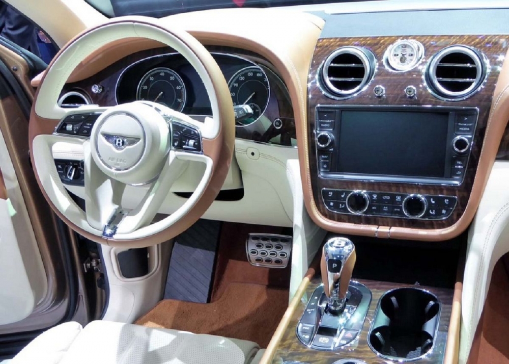 最強、最速、最豪華的SUV，Bentley Bentayga