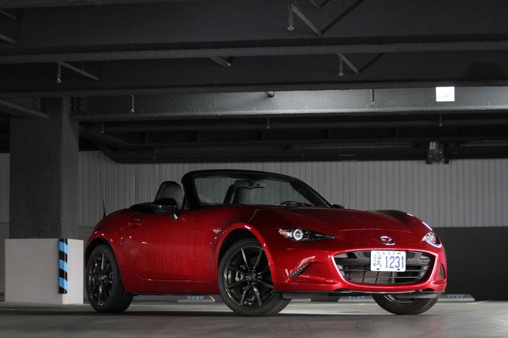 你今天微笑了嗎？試駕Mazda MX-5敞篷小跑車