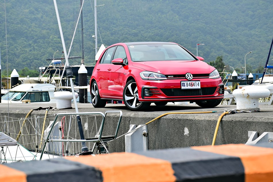 「熱血」、「舒適」該如何取捨！？ 全新小改款Volkswagen Golf GTI「鋼砲」試駕報告！