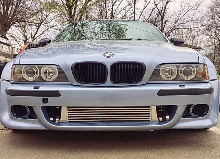 BMW E39 M5驚人「牛心版」！最新「七代M5」也得閃邊靠（內附動態影片）