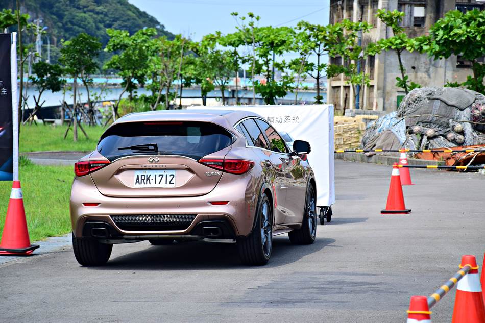 「東瀛A-Class」跨界強襲—全新Infiniti Q30 1.6t風尚版 & 2.0t Sport版試駕