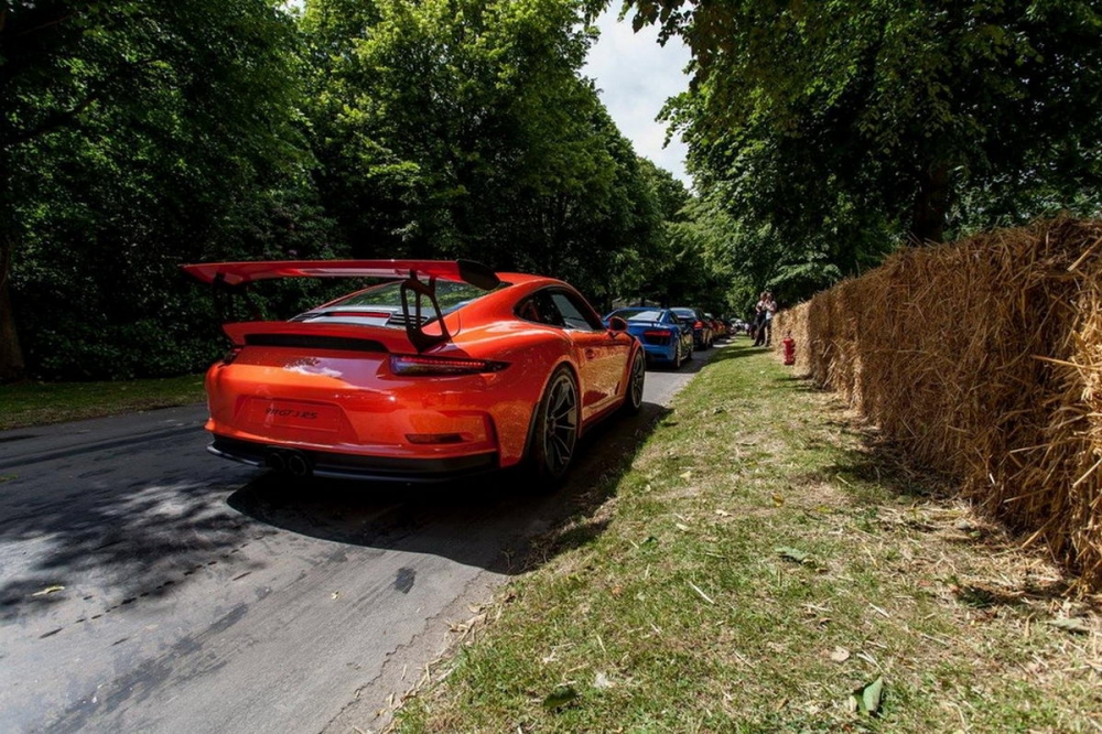 讓你熱血沸騰！Goodwood FOS Hill Climb 2015『11個精彩戲碼』一次全看（內附動態影片）