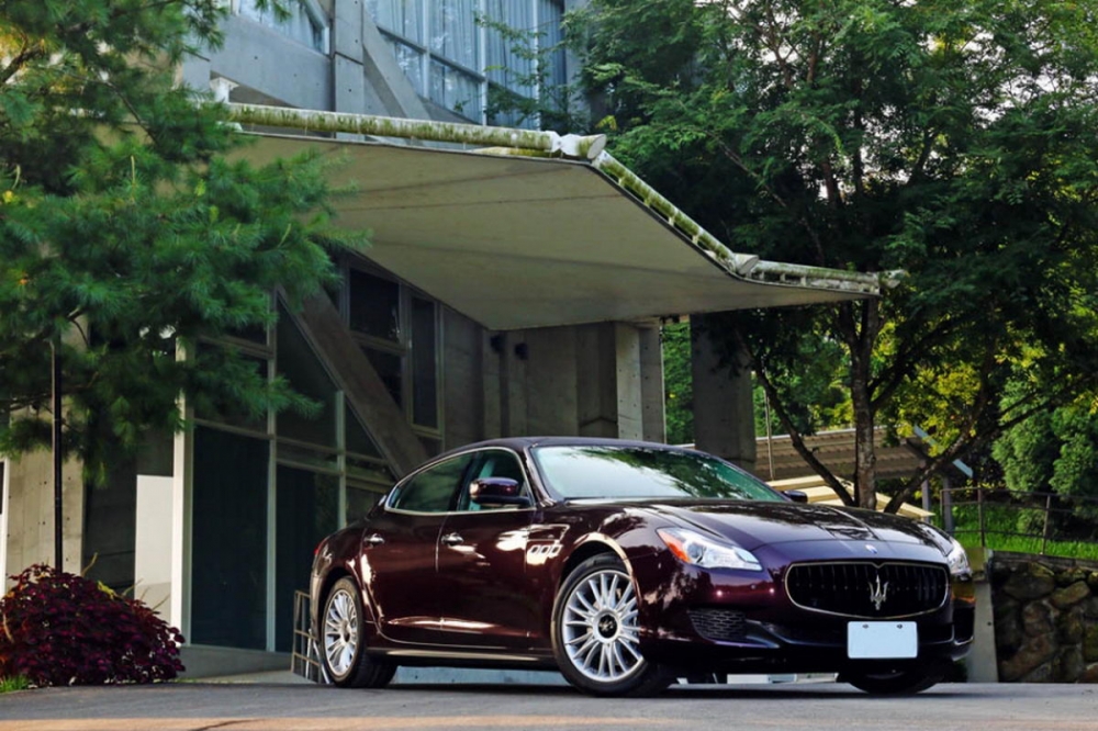 忘了尺碼的暢快─Maserati Quattroporte S Q4