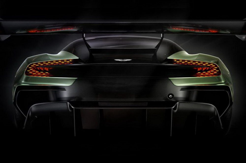 7.0L引擎輸出超過800hp！Aston Martin『火神』Vulcan定裝照全都露