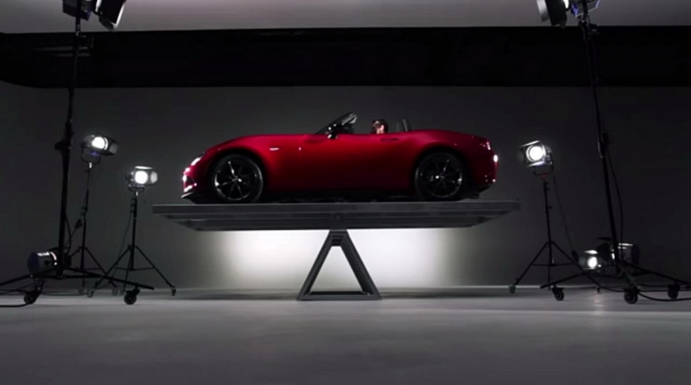 為突破「極致」，每一克都必需苛求，Mazda MX-5穩坐天秤（附影片）