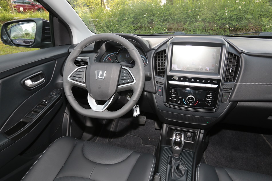 Luxgen也要搭上迷你SUV新潮流，U5全新車型將於年底報到