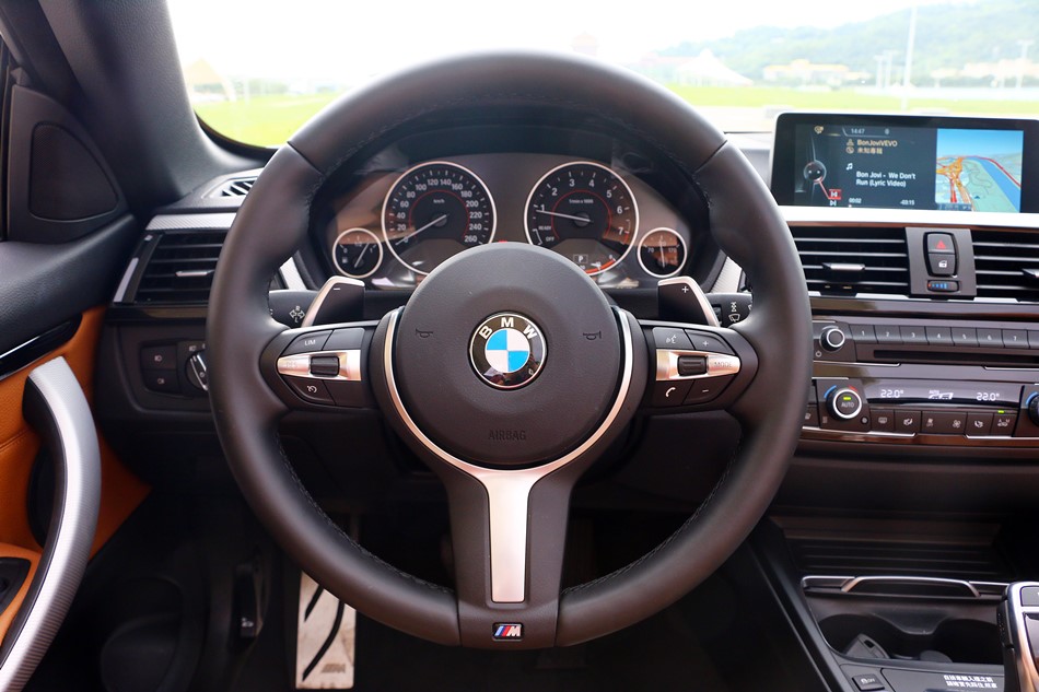 高調過頭，便為格調！讓BMW 430i Convertible放膽開篷吧！