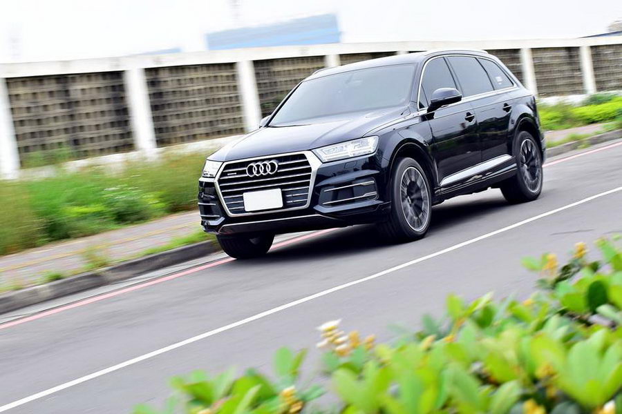 不「達標」毋寧死？－Audi Q7 45 TFSI quattro旗艦「七人座」試駕